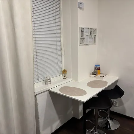 Nedaleko Centra S Volnym Parkovanim Apartmán