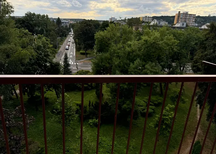 Nedaleko Centra S Volnym Parkovanim